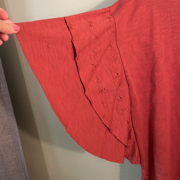 Umgee. Short Rust dress. Size L with butterfly sleeves - Picture 3 of 3